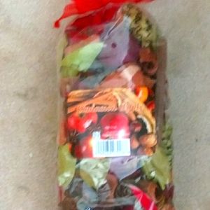 Nicole's APPLE CINNAMON Potpourri 12 oz Bag NIB